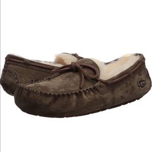 UGG Dakota Slippers in Suede Leather and Fur - Espresso Brown Shoes - Size 5